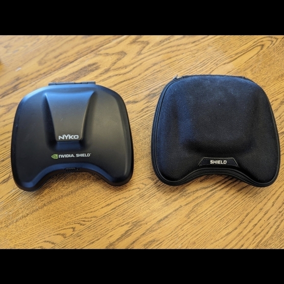 Nividia Shield Portable Systems for gaming + 3 Nyko HDMI TV Charging docks - Picture 2 of 7